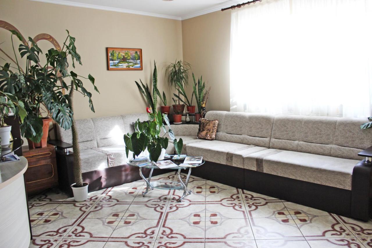 Zhyttedar Ulanov Ngoại thất bức ảnh