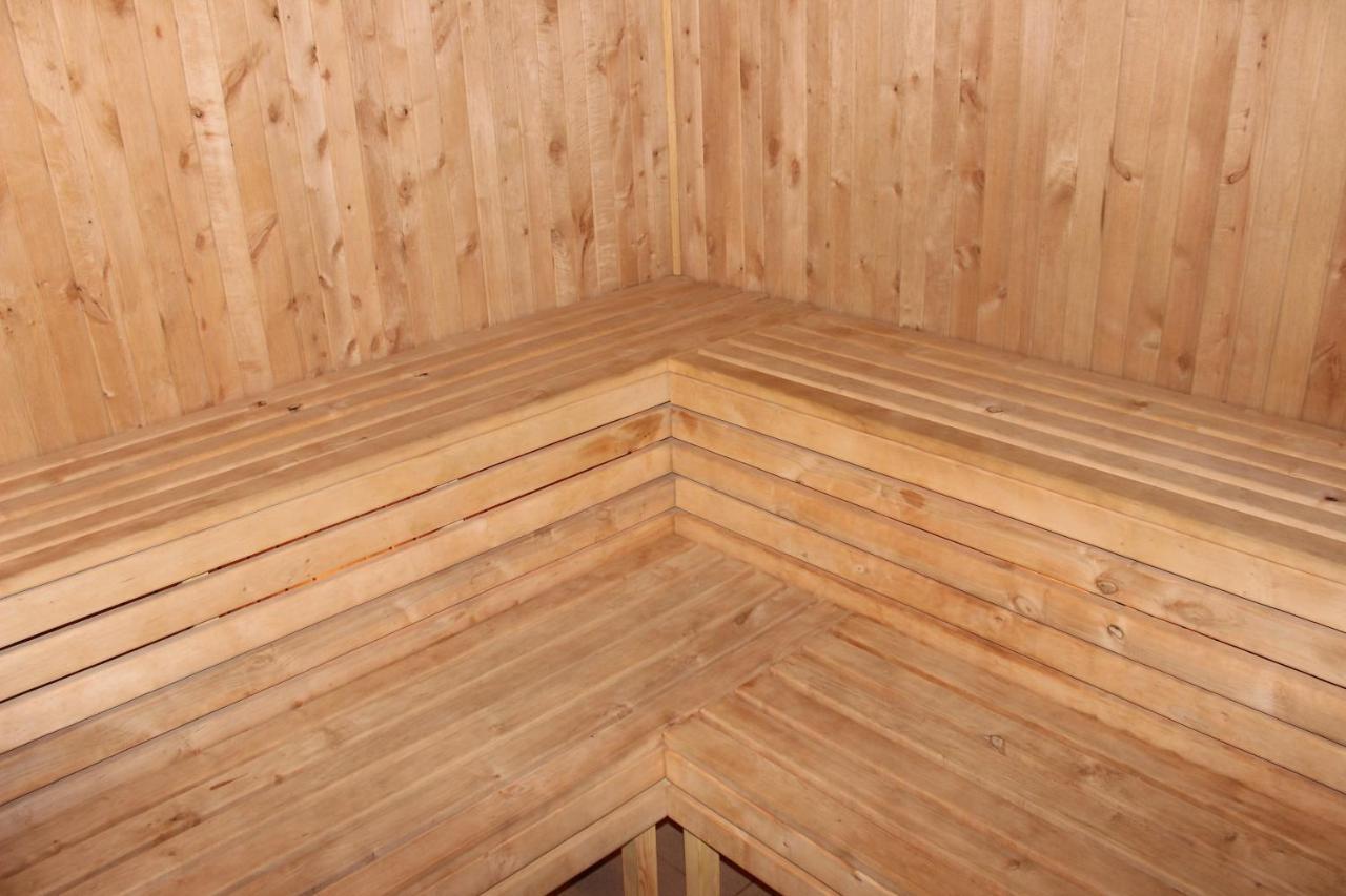 Zhyttedar Ulanov Ngoại thất bức ảnh