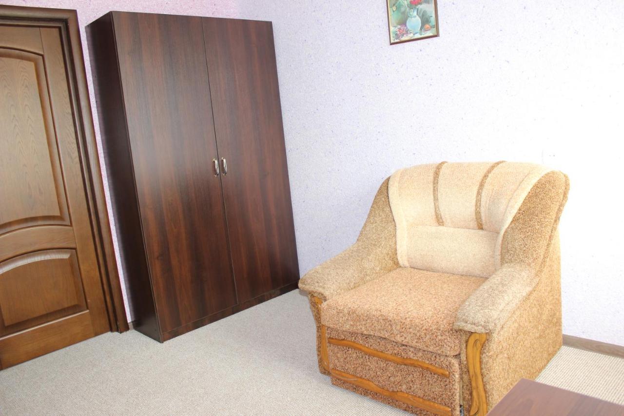 Zhyttedar Ulanov Ngoại thất bức ảnh