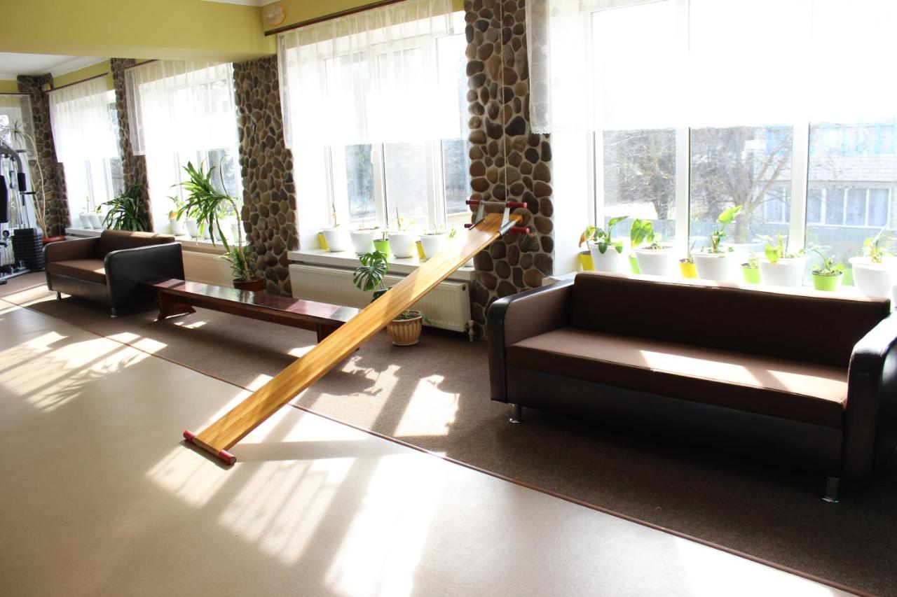 Zhyttedar Ulanov Ngoại thất bức ảnh